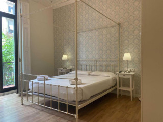 Lumine Suites Barcelona Hostal