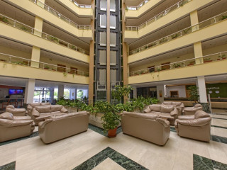 Luna Hotel