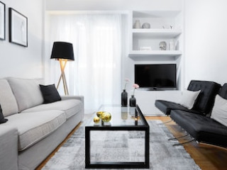 LUX CENTRAL APARTMENT AT KOLONAKI