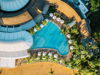 LUX* Grand Gaube Resort & Villas