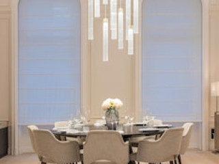 LUXUEUSE MAISON DE VILLE PARFAITE PLACE