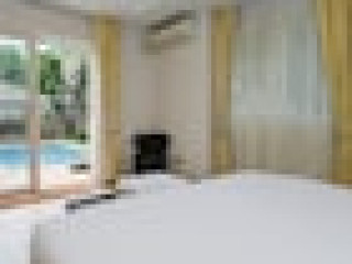 Luxury Pool Villa SRV