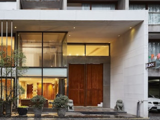 LUXX XL AT LUNGSUAN (SHA)