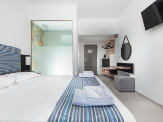 Lymberia Hotel