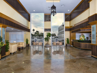 MAC PUERTO MARINA BENALMADENA