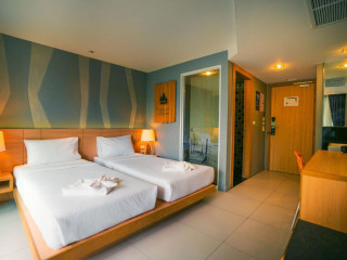 Mad Monkey Phuket