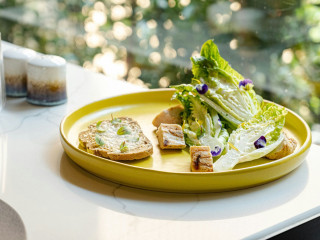 Madi Paidi Bangkok, Autograph Collection