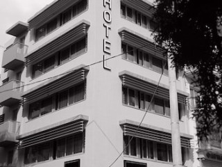 MADISON HOTEL AND SUITES - ADULTS ONLY