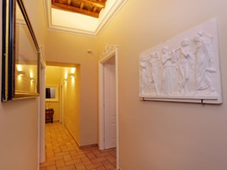 MADONNA DE' MONTI SUITES