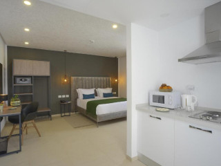 Maia Hotel Suites