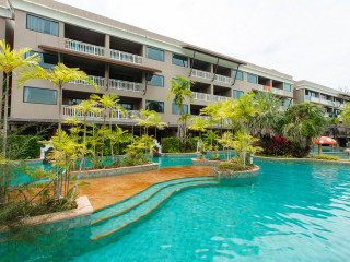 MaiKhao Palm Beach Resort