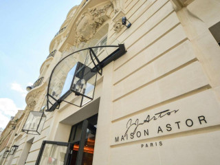 Maison Astor Paris, Curio Collection by Hilton