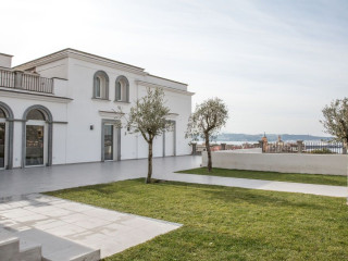 MAISON TOLEDO
