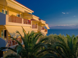 Maistrali Beach Hotel