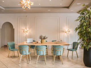 Makis Hotel