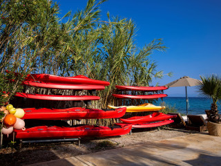 MAKO Sea & Suites