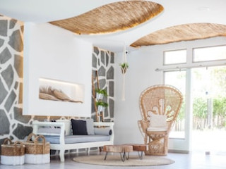 MALIBU BOUTIQUE STUDIOS