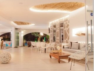 MALIBU BOUTIQUE STUDIOS