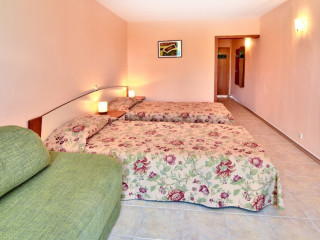 MALIBU HOTEL