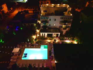 Mamaia Moments Villa
