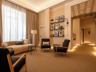 MAMALU STUDIOS AND SUITES