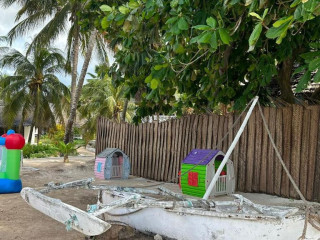 Mambo Beach Villas
