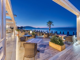 MANDALA SEAFRONT SUITES