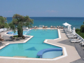 Maranton Beach Hotel