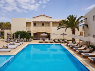 Maravel Star Art Hotel