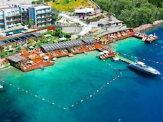 MARE DELUXE RESIDENCE