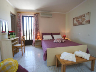 Maria Apartments Lourdata