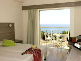 Marina Hotel