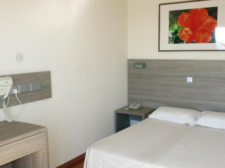 Marina Hotel