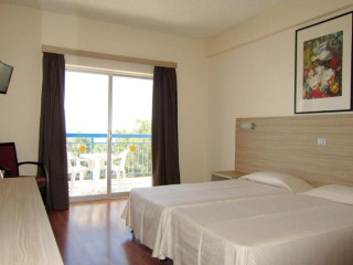Marina Hotel