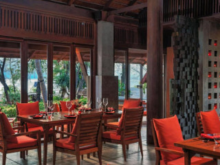 Marriott's Phuket Beach Club