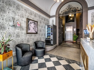 Martelli 6 Suites and Apartments