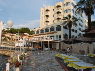 MARTI BEACH HOTEL