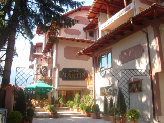 Martin Club Hotel