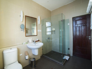 Maru Maru Hotel