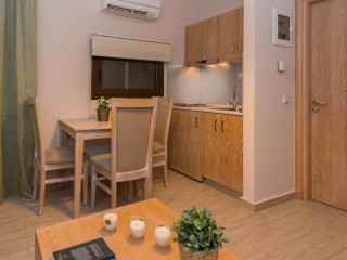Mary's Residence Suites