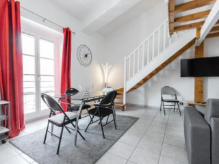 MASSENA SQUARE - 1 BDR DUPLEX WITH AC