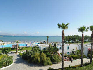 SUMMER BEACH