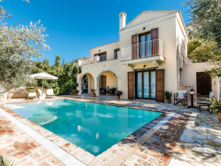 Mastrogiannis Country Retreat