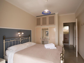 Mathraki Resort