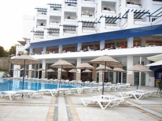 MAVI KUMSAL HOTEL