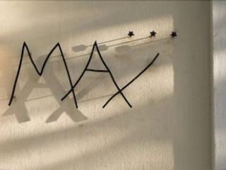 MAX HOTEL