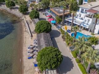 MaxSea Beach Hotel