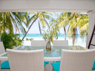 Mayumi Beach Villa