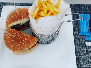 Med-Inn Boutique Hotel