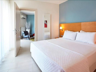 Med-Inn Boutique Hotel